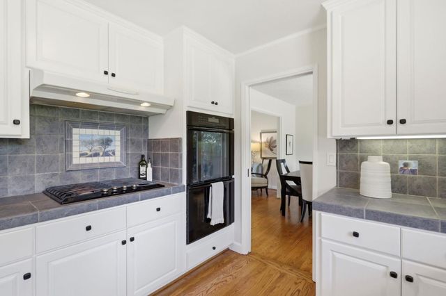 1131 Runnymead Drive, Los Altos, CA 94024