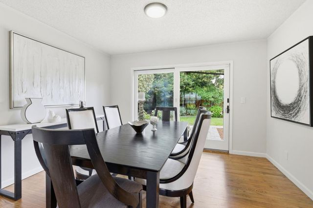 1131 Runnymead Drive, Los Altos, CA 94024