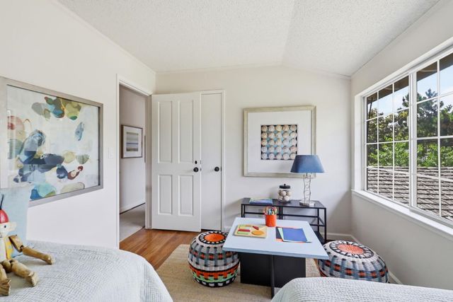 1131 Runnymead Drive, Los Altos, CA 94024