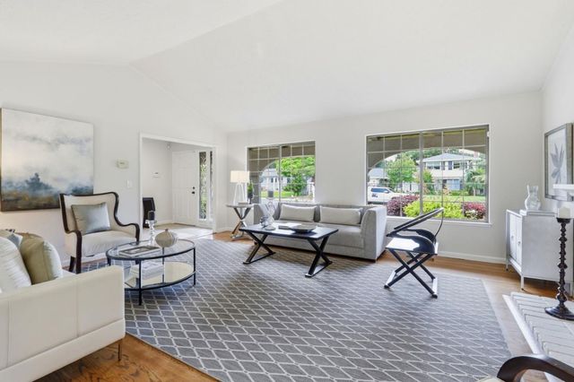 1131 Runnymead Drive, Los Altos, CA 94024