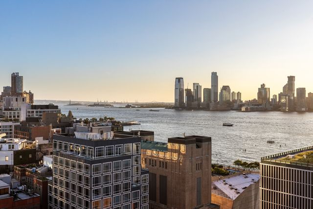 100 Vandam St Apt 15A, New York City, NY 10013