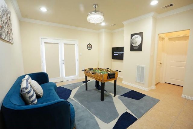 5625 Dolores Place Lane B, Houston, TX 77057