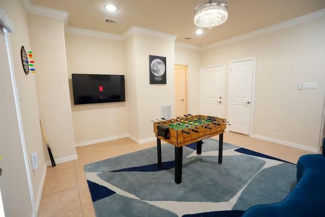 5625 Dolores Place Lane B, Houston, TX 77057