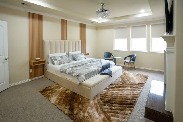 5625 Dolores Place Lane B, Houston, TX 77057