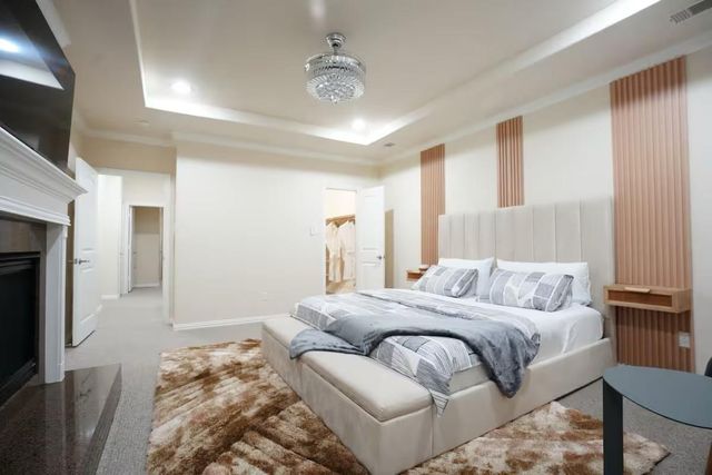 5625 Dolores Place Lane B, Houston, TX 77057