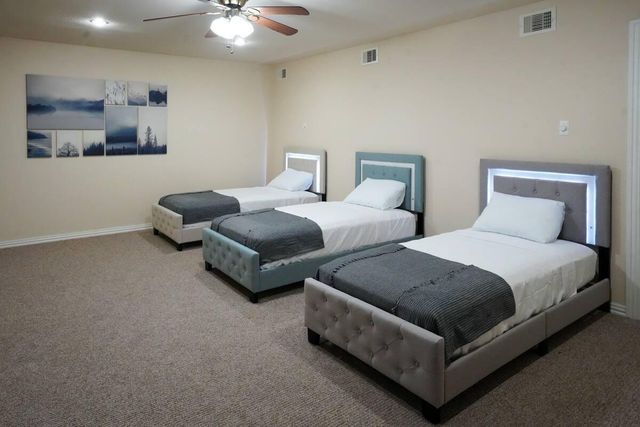 5625 Dolores Place Lane B, Houston, TX 77057