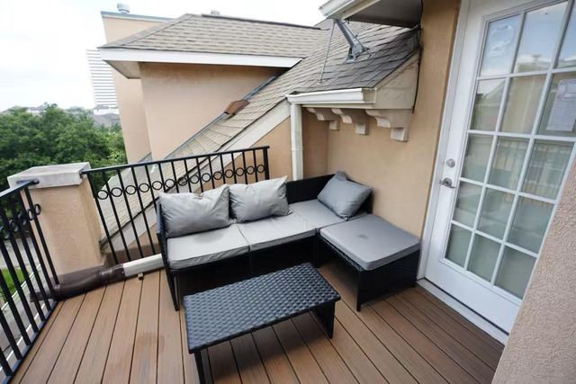 5625 Dolores Place Lane B, Houston, TX 77057