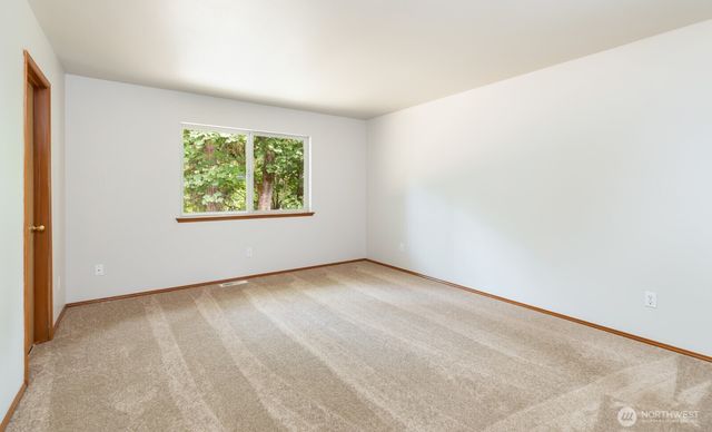 2343 Steamboat Loop E, Port Orchard, WA 98366