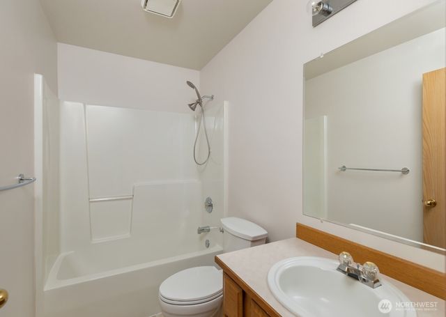 2343 Steamboat Loop E, Port Orchard, WA 98366