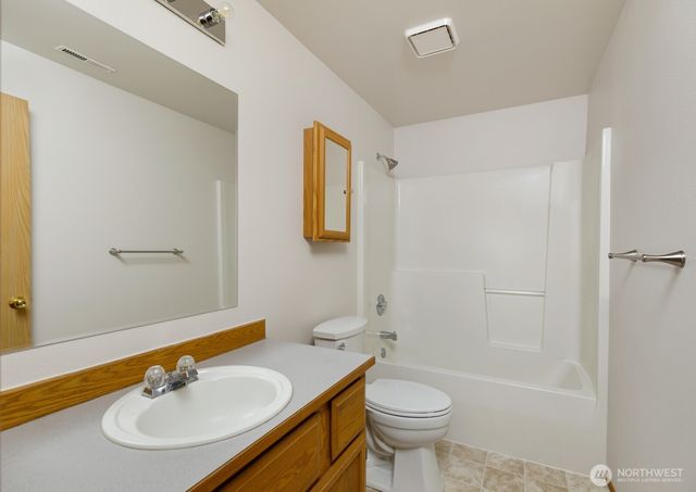 2343 Steamboat Loop E, Port Orchard, WA 98366