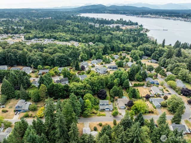 2343 Steamboat Loop E, Port Orchard, WA 98366