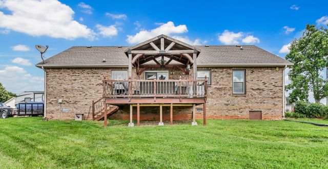 3656 Fieldstone Dr, Clarksville, TN 37040