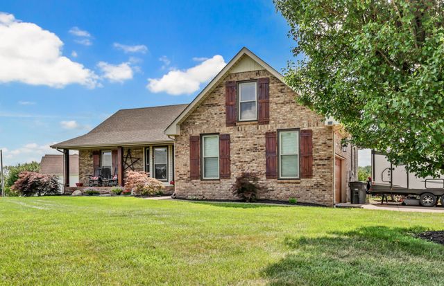 3656 Fieldstone Dr, Clarksville, TN 37040
