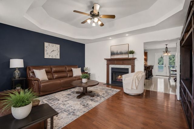 3656 Fieldstone Dr, Clarksville, TN 37040