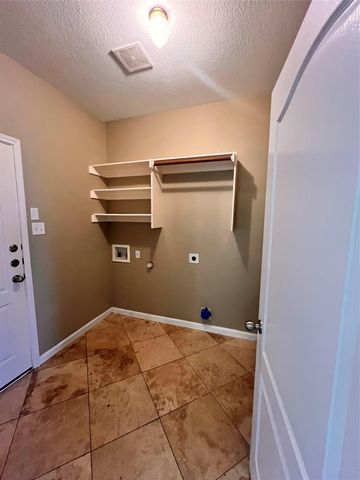 1511 Tonia LOOP, Round Rock, TX 78665