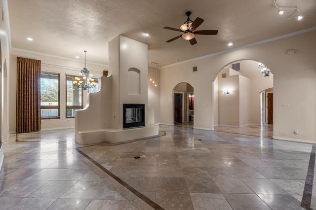 508 Laguna Seca Lane NW, Albuquerque, NM 87104