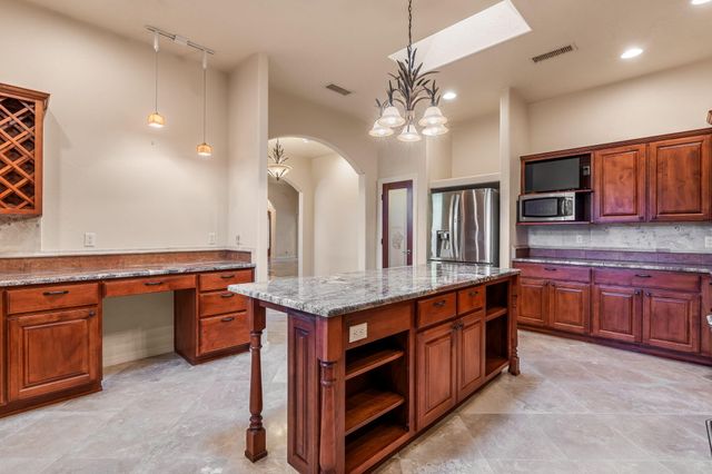 508 Laguna Seca Lane NW, Albuquerque, NM 87104
