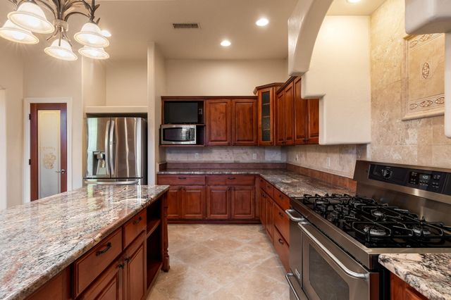 508 Laguna Seca Lane NW, Albuquerque, NM 87104