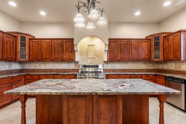 508 Laguna Seca Lane NW, Albuquerque, NM 87104