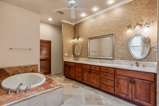508 Laguna Seca Lane NW, Albuquerque, NM 87104