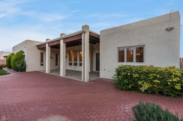 508 Laguna Seca Lane NW, Albuquerque, NM 87104