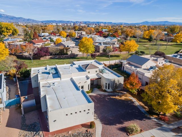 508 Laguna Seca Lane NW, Albuquerque, NM 87104