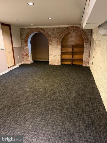 1018 WAWASET ST, Wilmington, DE 19806