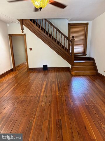 1018 WAWASET ST, Wilmington, DE 19806