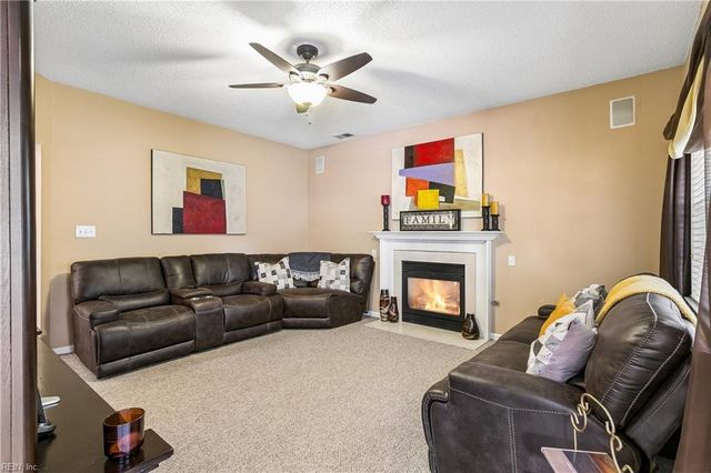 828 Sheffield ST, Hampton, VA 23666