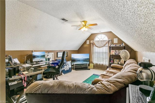 828 Sheffield ST, Hampton, VA 23666