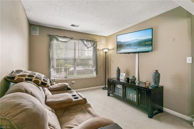 828 Sheffield ST, Hampton, VA 23666