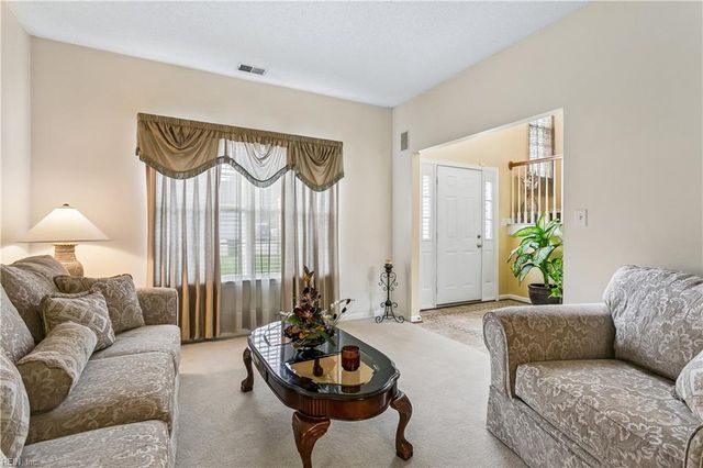 828 Sheffield ST, Hampton, VA 23666