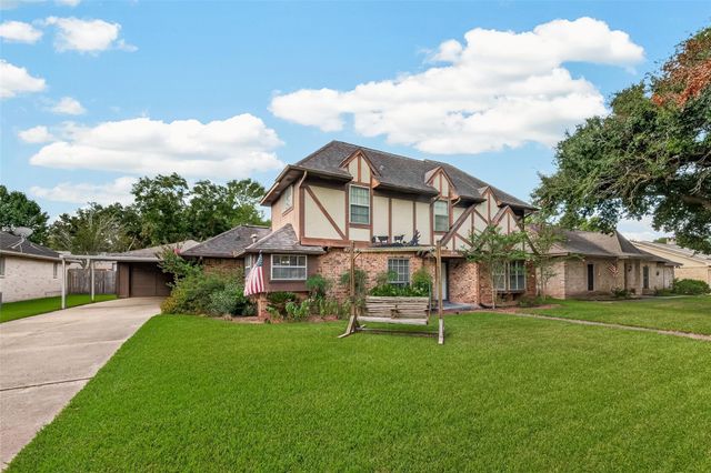 2016 Meadow Lane, Richmond, TX 77469