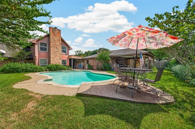 2016 Meadow Lane, Richmond, TX 77469