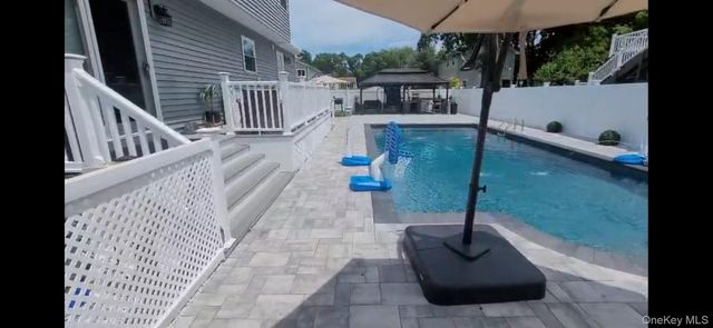 62 Jamaica Avenue, Wyandanch, NY 11798
