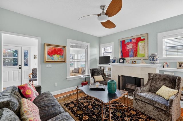 428 HILLCREST COURT, Mount Dora, FL 32757