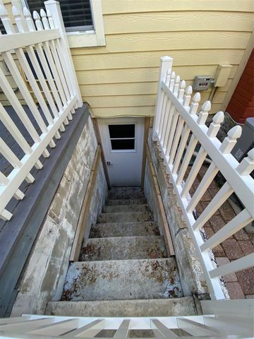 428 HILLCREST COURT, Mount Dora, FL 32757