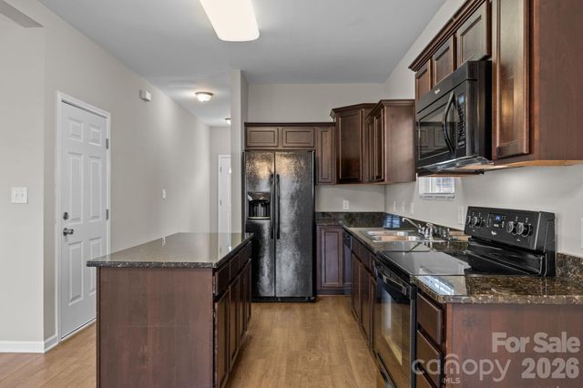 115 Lookout Point Place, Mooresville, NC 28115
