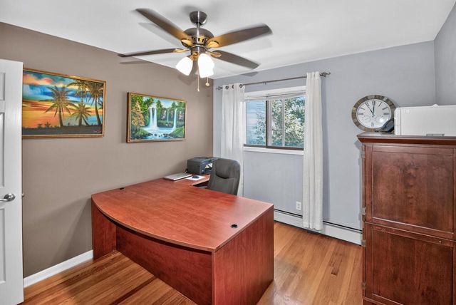 8755 N Pelham PARKWAY, Bayside, WI 53217