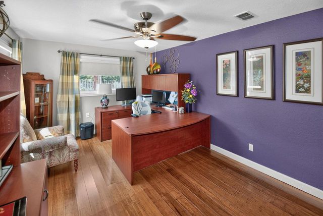 8755 N Pelham PARKWAY, Bayside, WI 53217