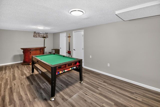 8755 N Pelham PARKWAY, Bayside, WI 53217