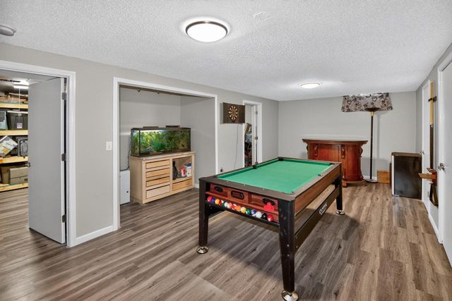 8755 N Pelham PARKWAY, Bayside, WI 53217