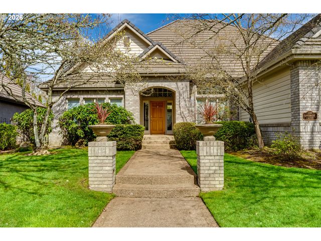 3247 LAKESIDE Dr, Eugene, OR 97401