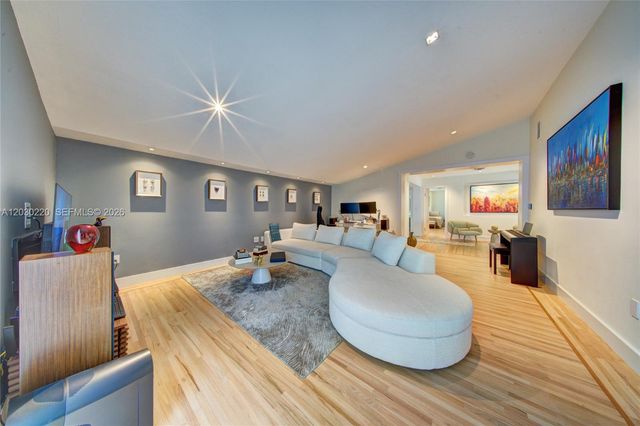 3508 Crystal View Ct 0, Miami, FL 33133