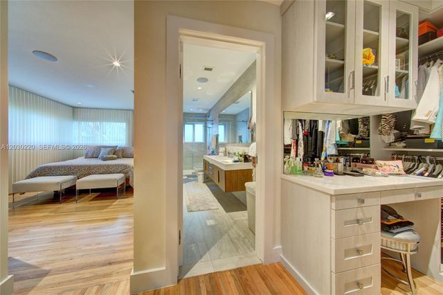 3508 Crystal View Ct 0, Miami, FL 33133