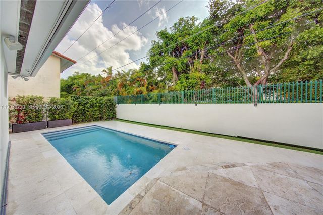 3508 Crystal View Ct 0, Miami, FL 33133