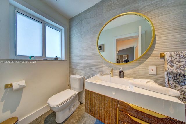 3508 Crystal View Ct 0, Miami, FL 33133