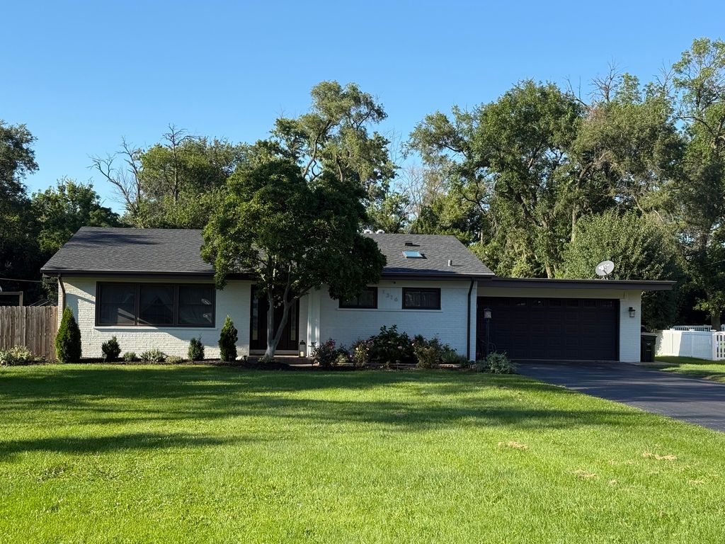 1316 W 59th Street, La Grange Highlands, IL 60525