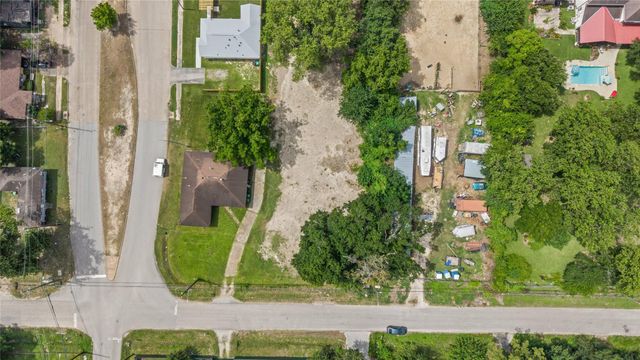 2203 Paul Quinn B Street, Houston, TX 77091