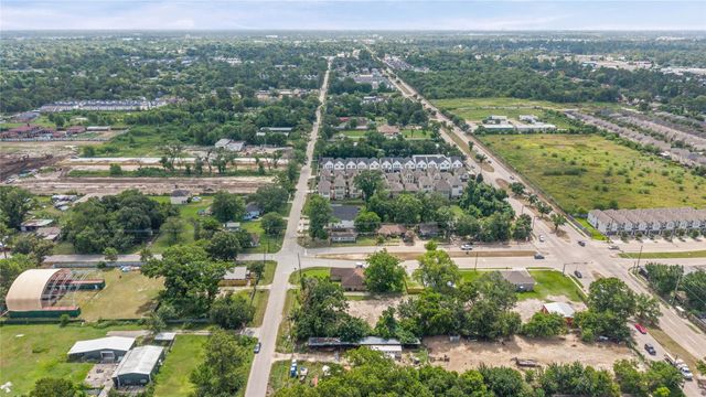 2203 Paul Quinn B Street, Houston, TX 77091